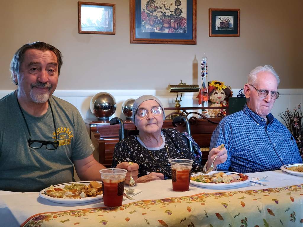 Thanksgiving 2020, John, mom, Verne