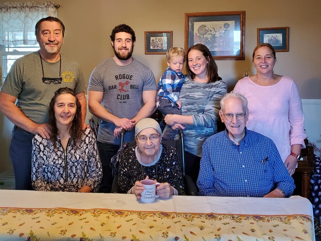 Thanksgiving 2020, John, Travis, Bennett, Terra, DeAnn, Jul, mom, Verne