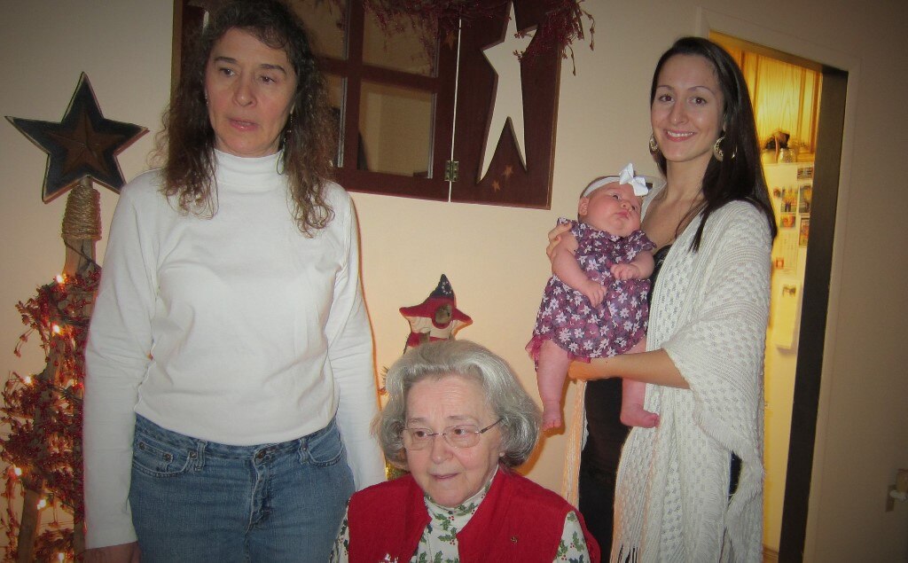 Christmas 2015, Jul, mom, Julia, Stevie